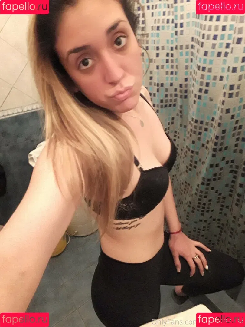 xxx_shfire Onlyfans Photo Gallery 