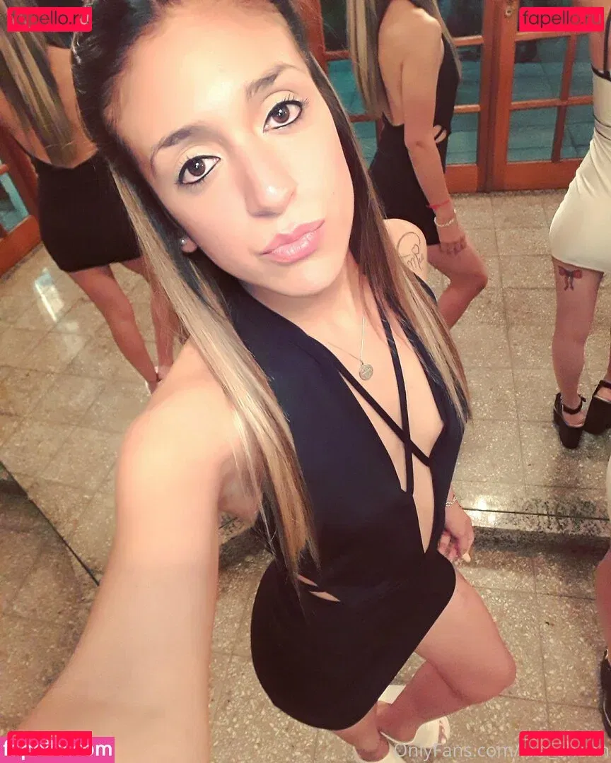 xxx_shfire Onlyfans Photo Gallery 