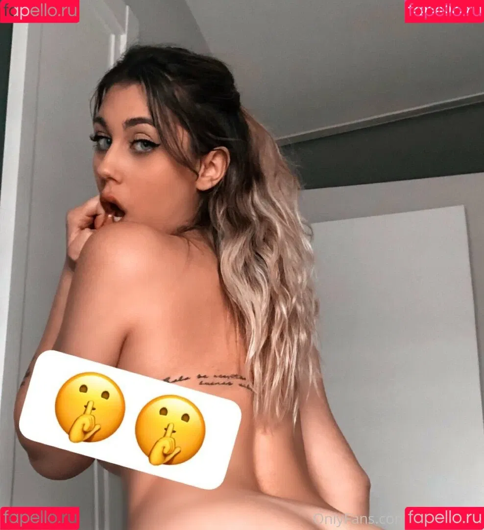 saraayrbls Onlyfans Photo Gallery 
