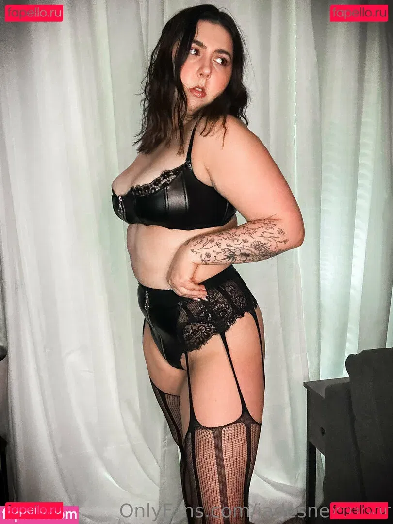 jadesnextdoor Onlyfans Photo Gallery 