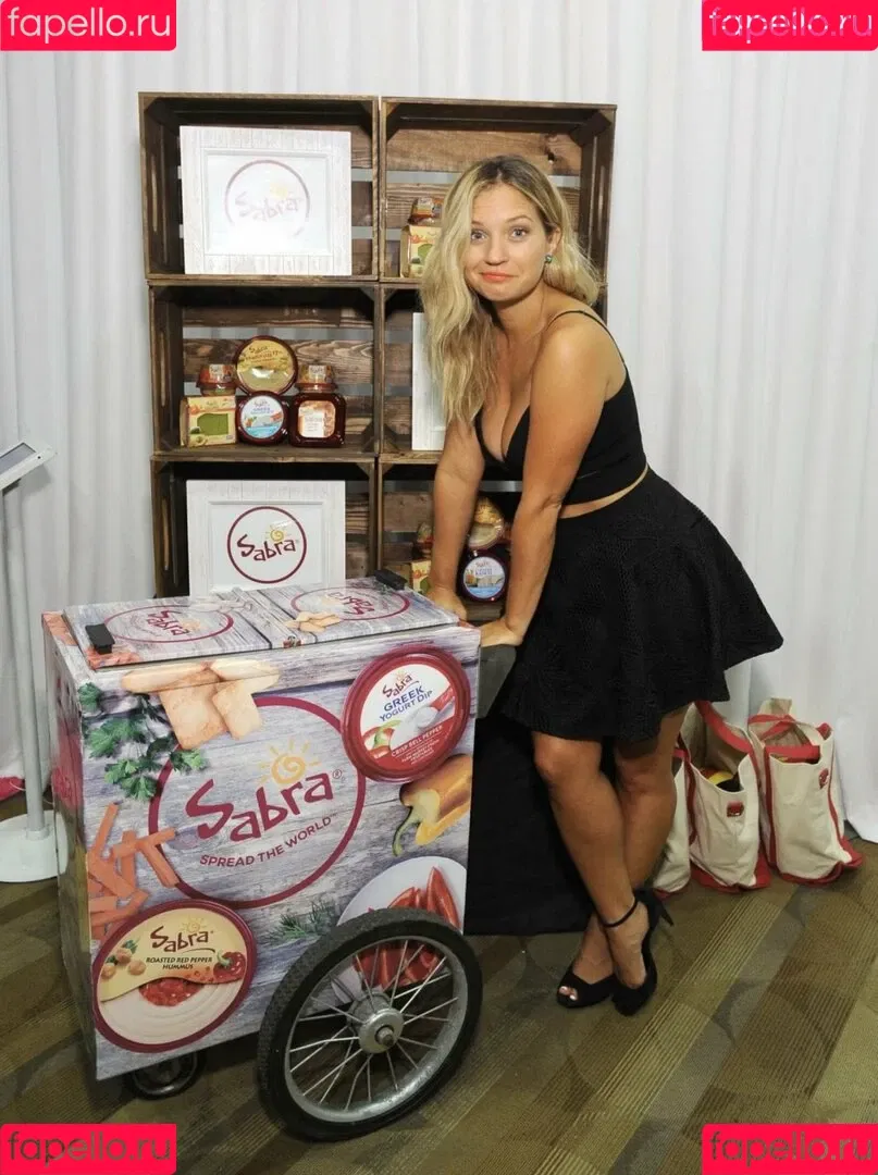 Vanessa Ray Onlyfans Photo Gallery 