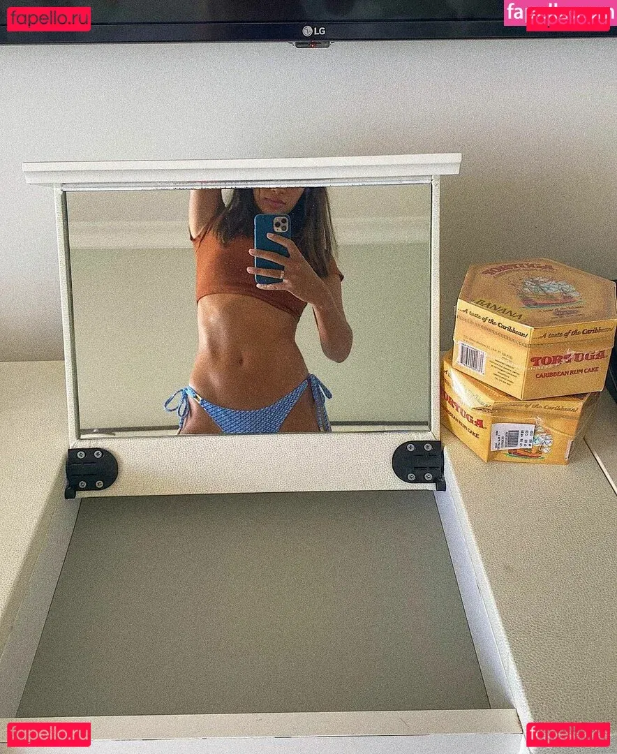 Montana Brown Onlyfans Photo Gallery 