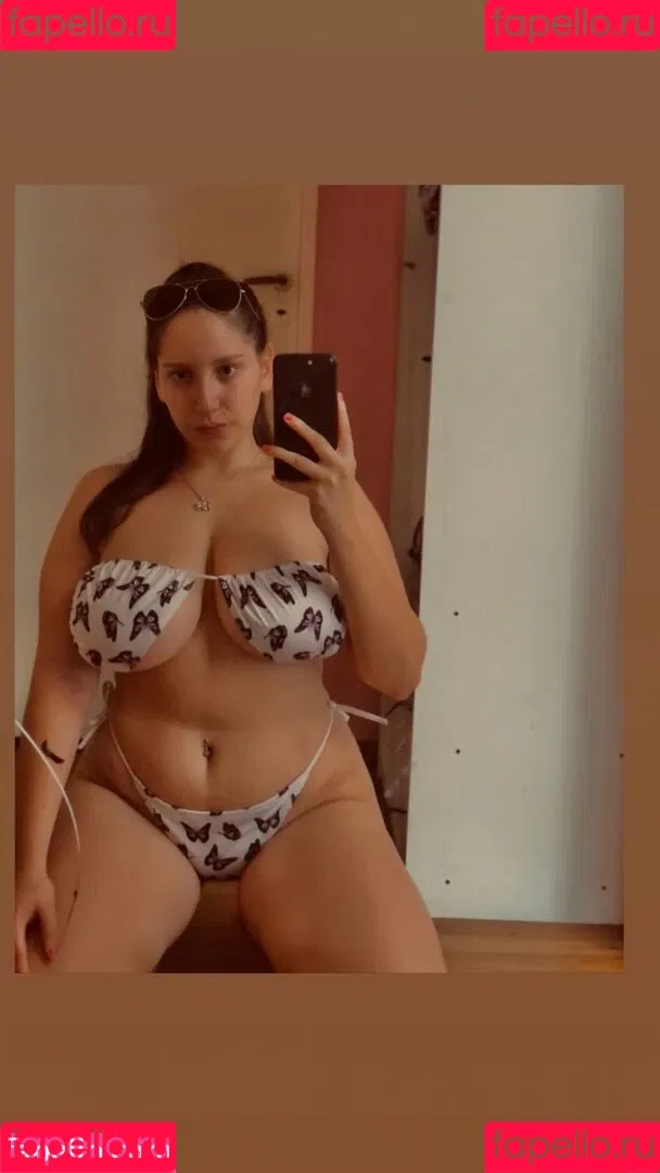 Ludmila Luquez Onlyfans Photo Gallery 