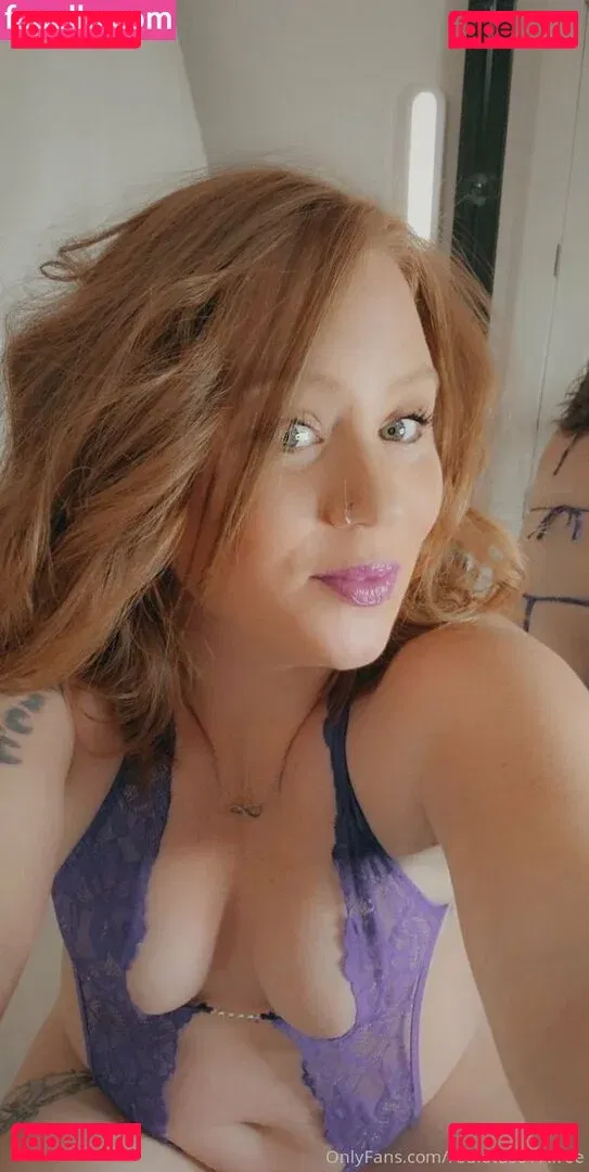 redlotus617 Onlyfans Photo Gallery 