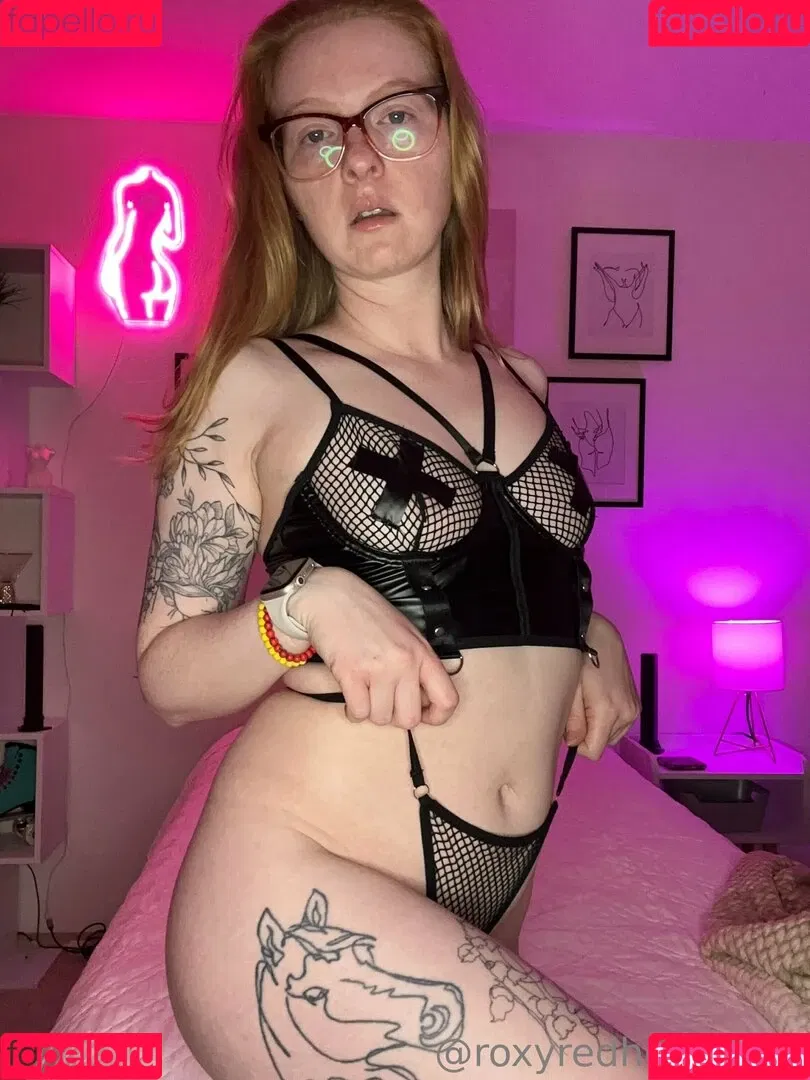 roxyredheadxoxo Onlyfans Photo Gallery 