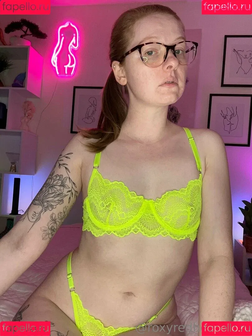 roxyredheadxoxo Onlyfans Photo Gallery 