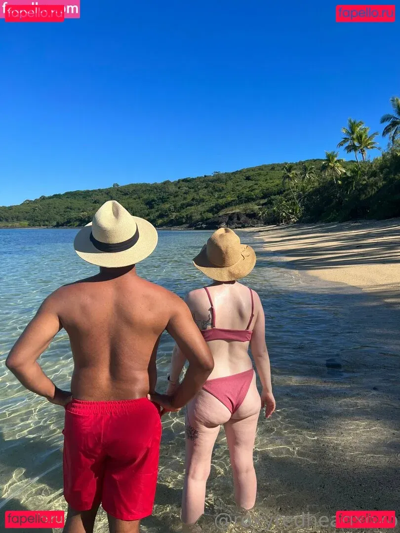 roxyredheadxoxo Onlyfans Photo Gallery 