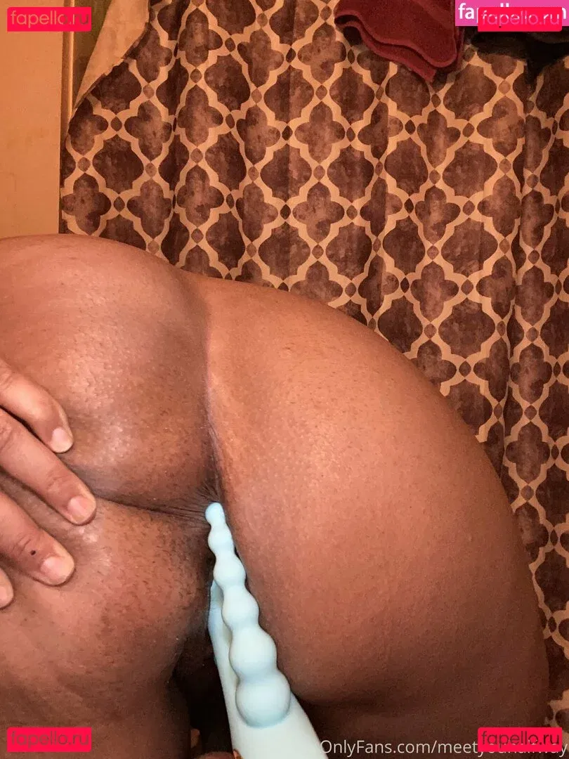 meetyouhalfway Onlyfans Photo Gallery 