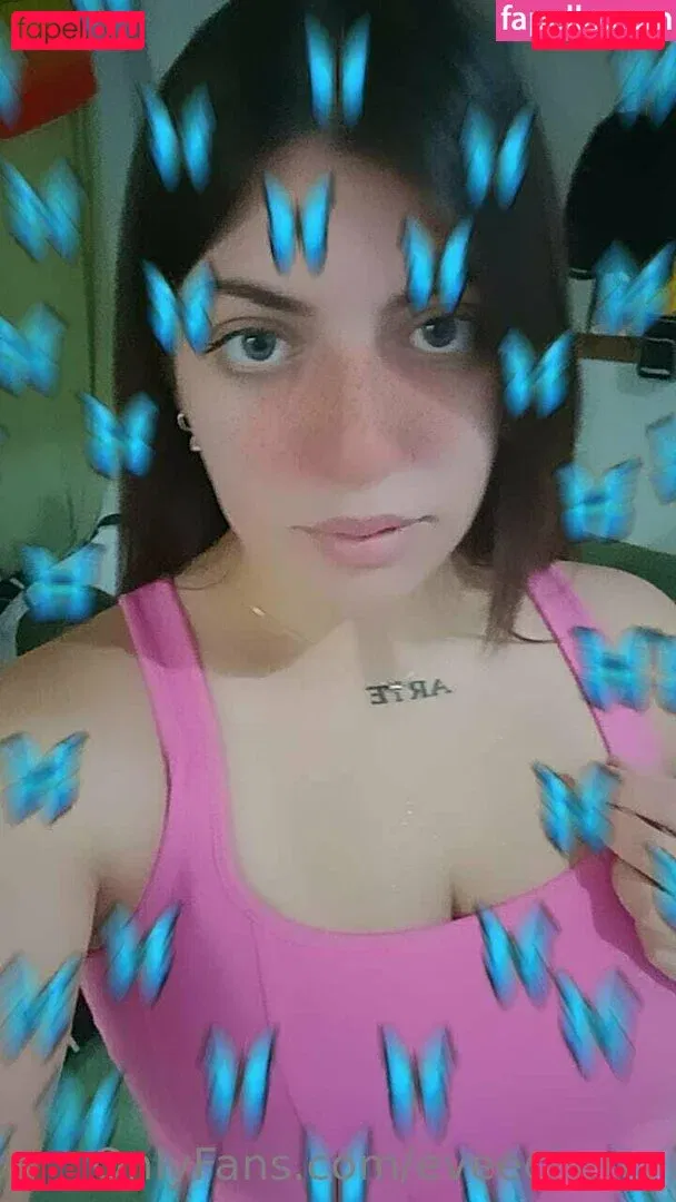 eveecherry Onlyfans Photo Gallery 