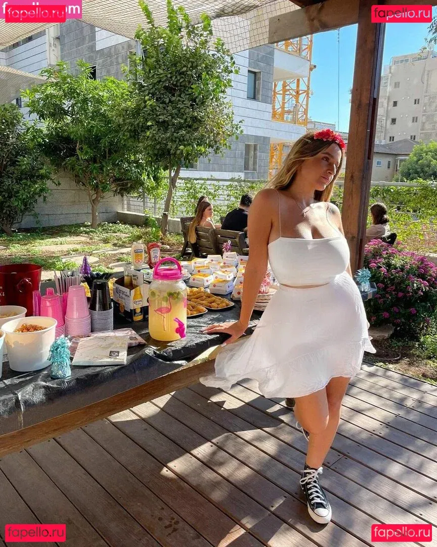 Noa Perets Onlyfans Photo Gallery 