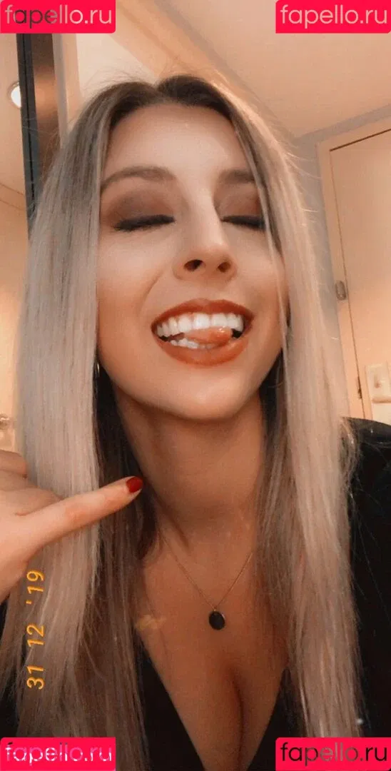Hannah Murrell Onlyfans Photo Gallery 