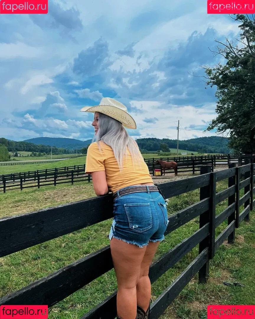 Hannah Murrell Onlyfans Photo Gallery 