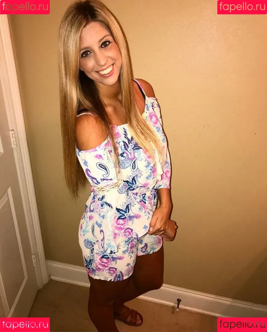 Hannah Murrell Onlyfans Photo Gallery 