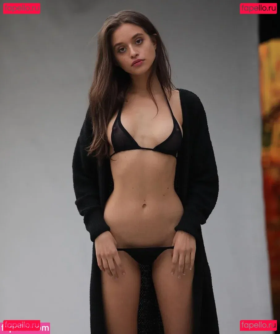 zoeymorena Onlyfans Photo Gallery 