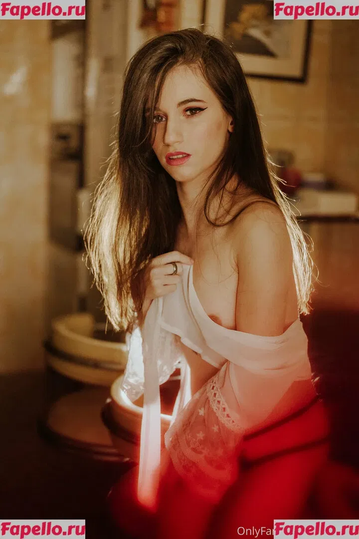 irinarivas Onlyfans Photo Gallery 