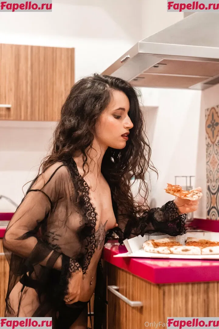 irinarivas Onlyfans Photo Gallery 