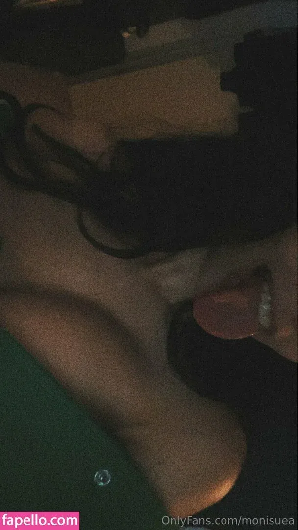 monisuea Onlyfans Photo Gallery 