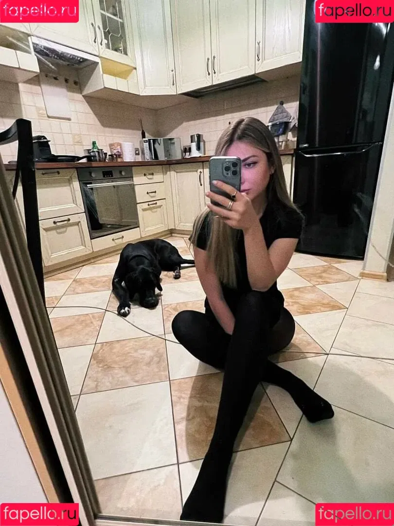 Arina Berdnikova Onlyfans Photo Gallery 