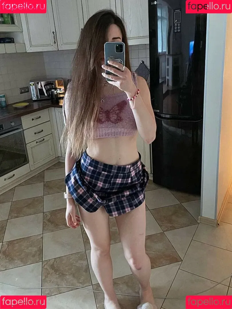 Arina Berdnikova Onlyfans Photo Gallery 