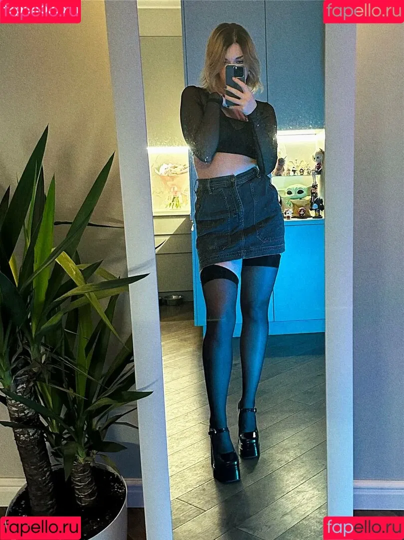 Arina Berdnikova Onlyfans Photo Gallery 