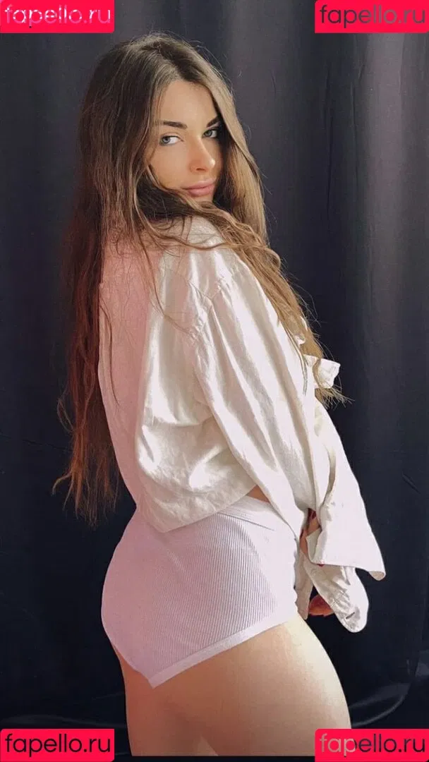 Arina Berdnikova Onlyfans Photo Gallery 