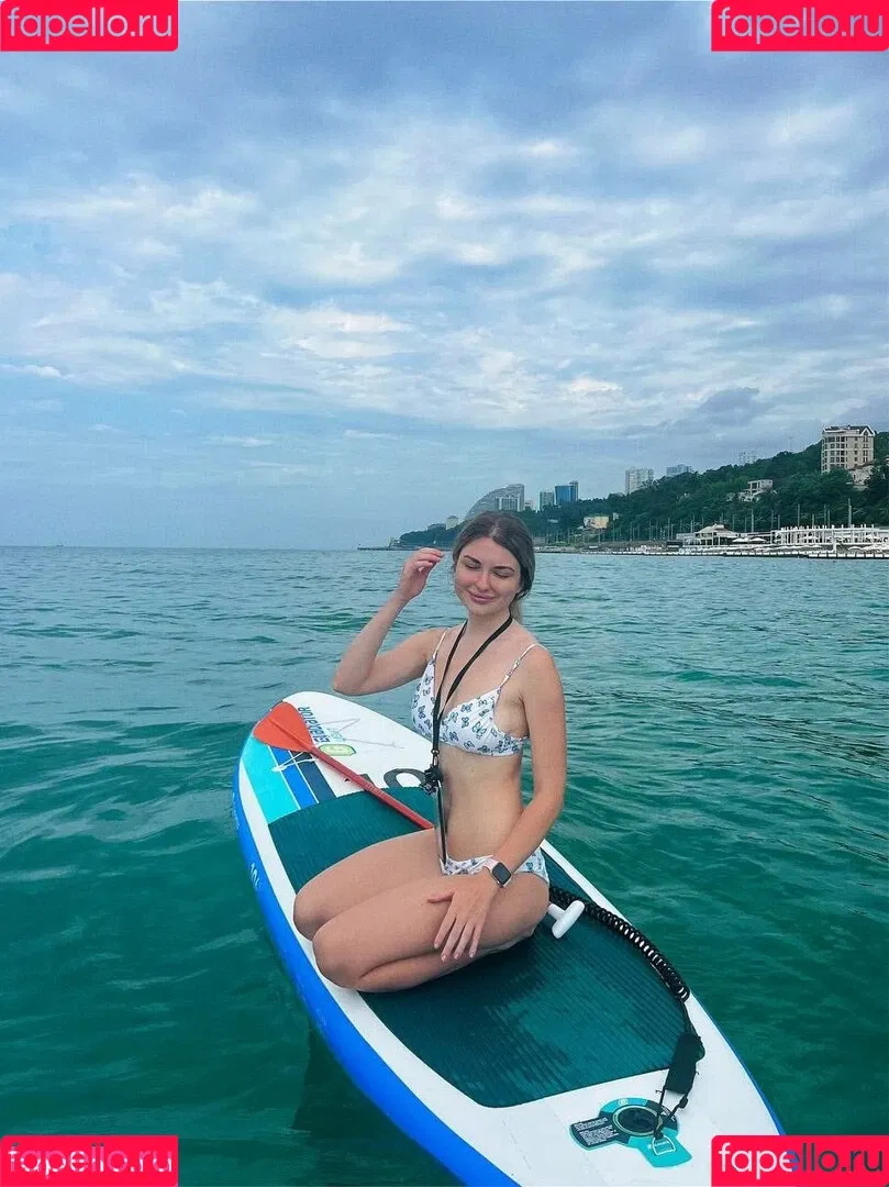 Arina Berdnikova Onlyfans Photo Gallery 