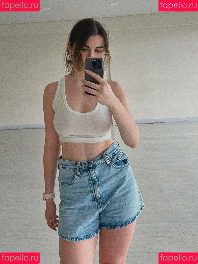 Arina Berdnikova Onlyfans Photo Gallery 