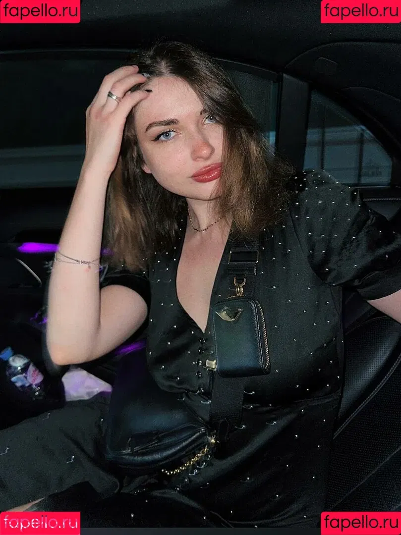 Arina Berdnikova Onlyfans Photo Gallery 