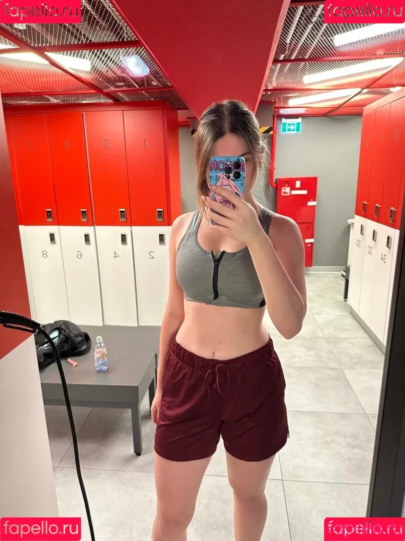 Arina Berdnikova Onlyfans Photo Gallery 