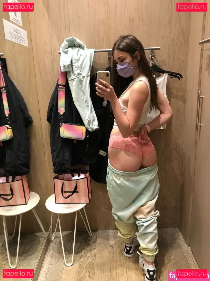 Arina Berdnikova Onlyfans Photo Gallery 