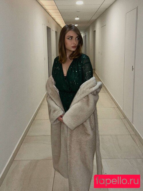 Arina Berdnikova Nude Onlyfans Photo 40