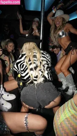 Lele Pons Onlyfans Photo Gallery 