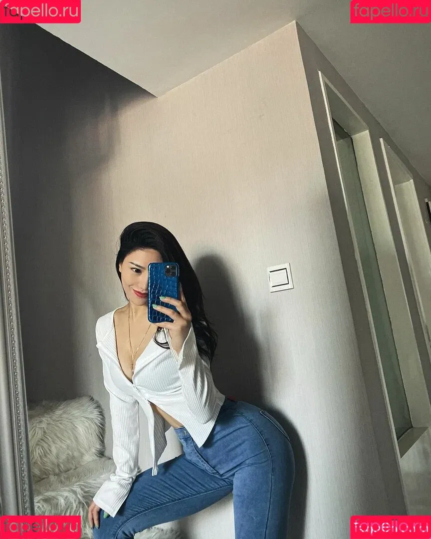 Xiaolajiao_j3 Onlyfans Photo Gallery 