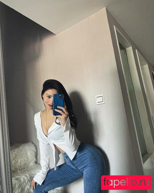 Xiaolajiao_j3 Onlyfans Photo Gallery 