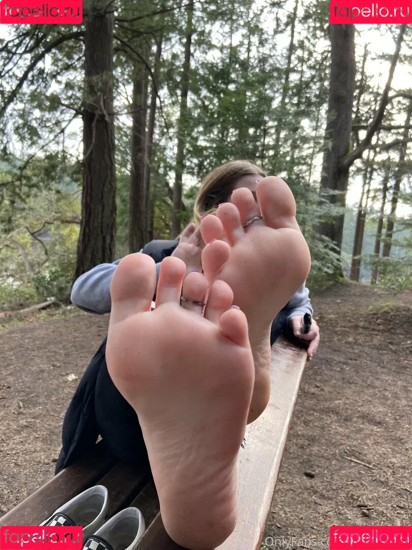 nikkisoless Onlyfans Photo Gallery 