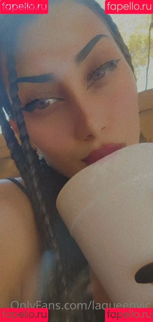 laqueenvic Onlyfans Photo Gallery 