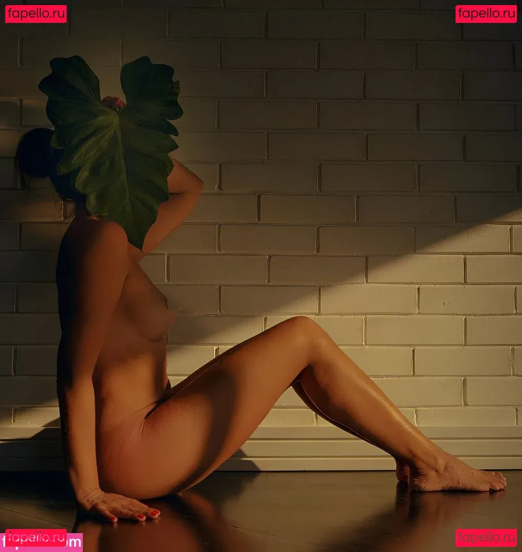 Krishna Mahon Onlyfans Photo Gallery 