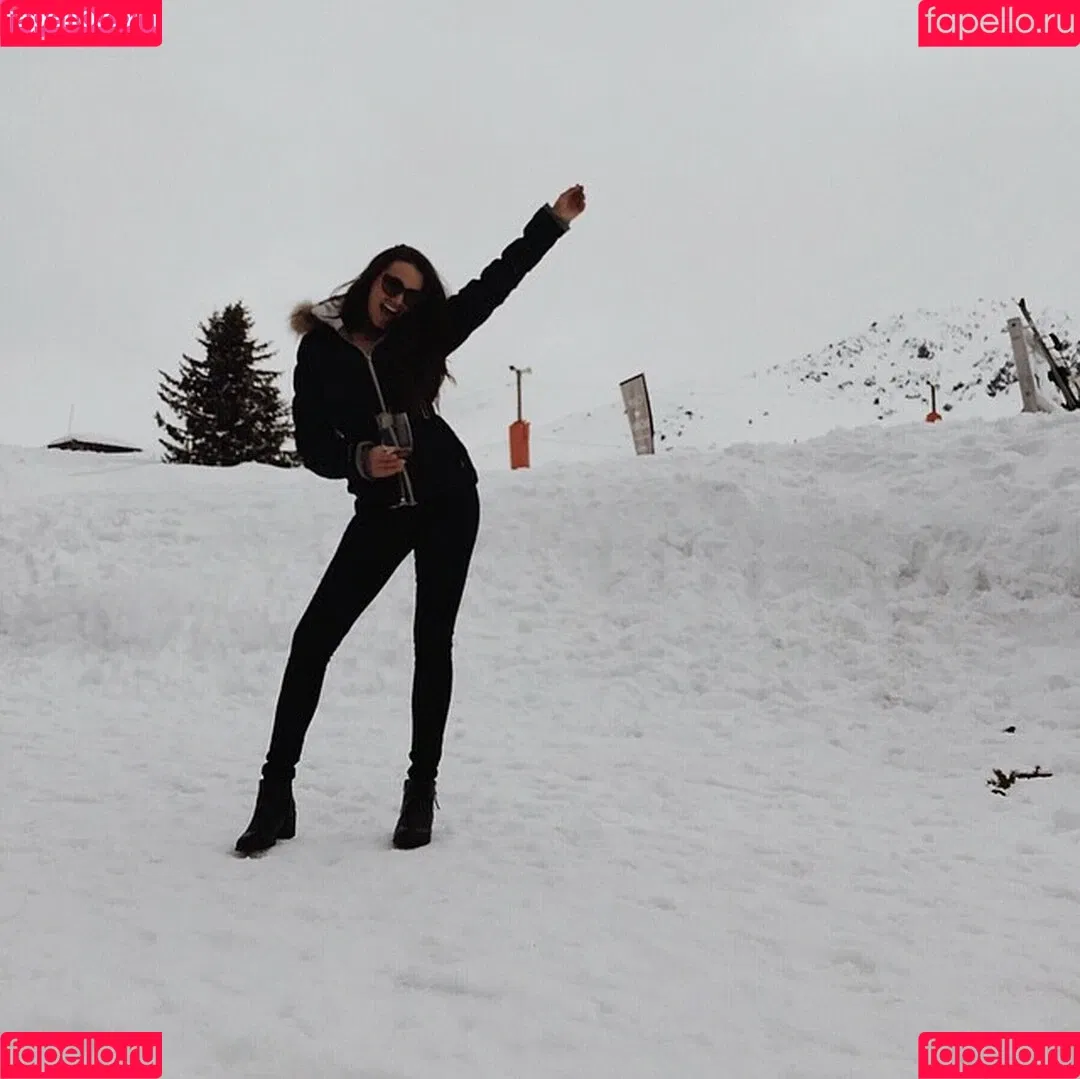 Clelia Theodorou Onlyfans Photo Gallery 