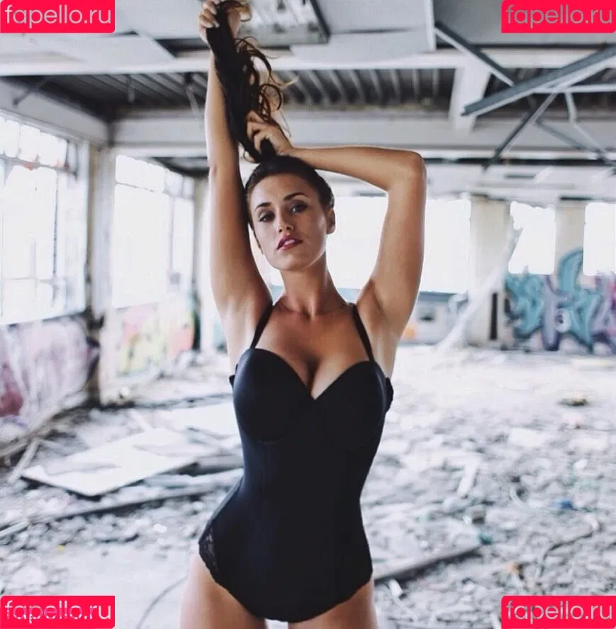 Clelia Theodorou Onlyfans Photo Gallery 