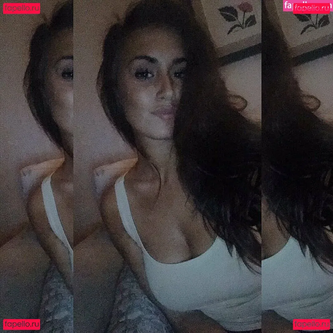 Clelia Theodorou Onlyfans Photo Gallery 