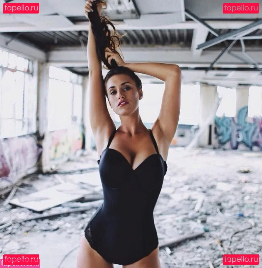 Clelia Theodorou Onlyfans Photo Gallery 