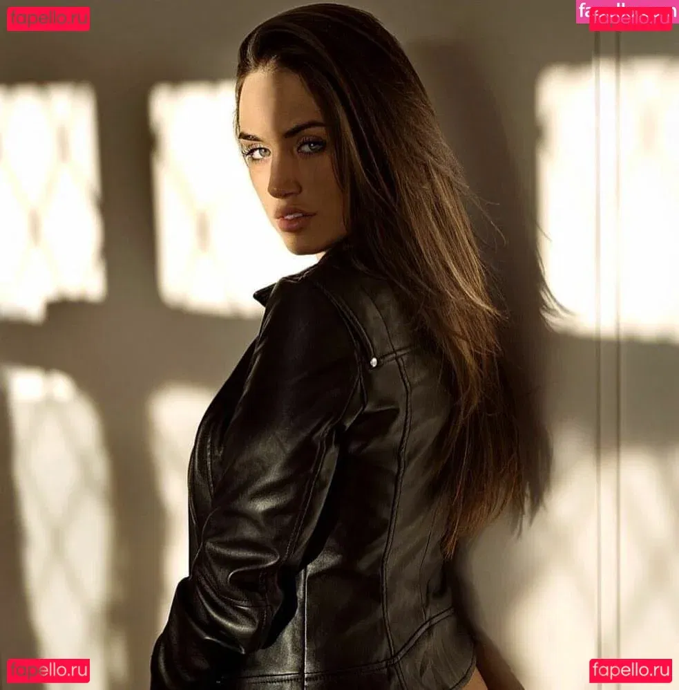 Clelia Theodorou Onlyfans Photo Gallery 