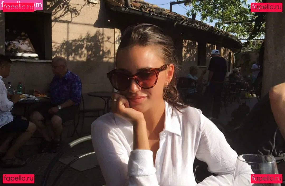 Clelia Theodorou Onlyfans Photo Gallery 