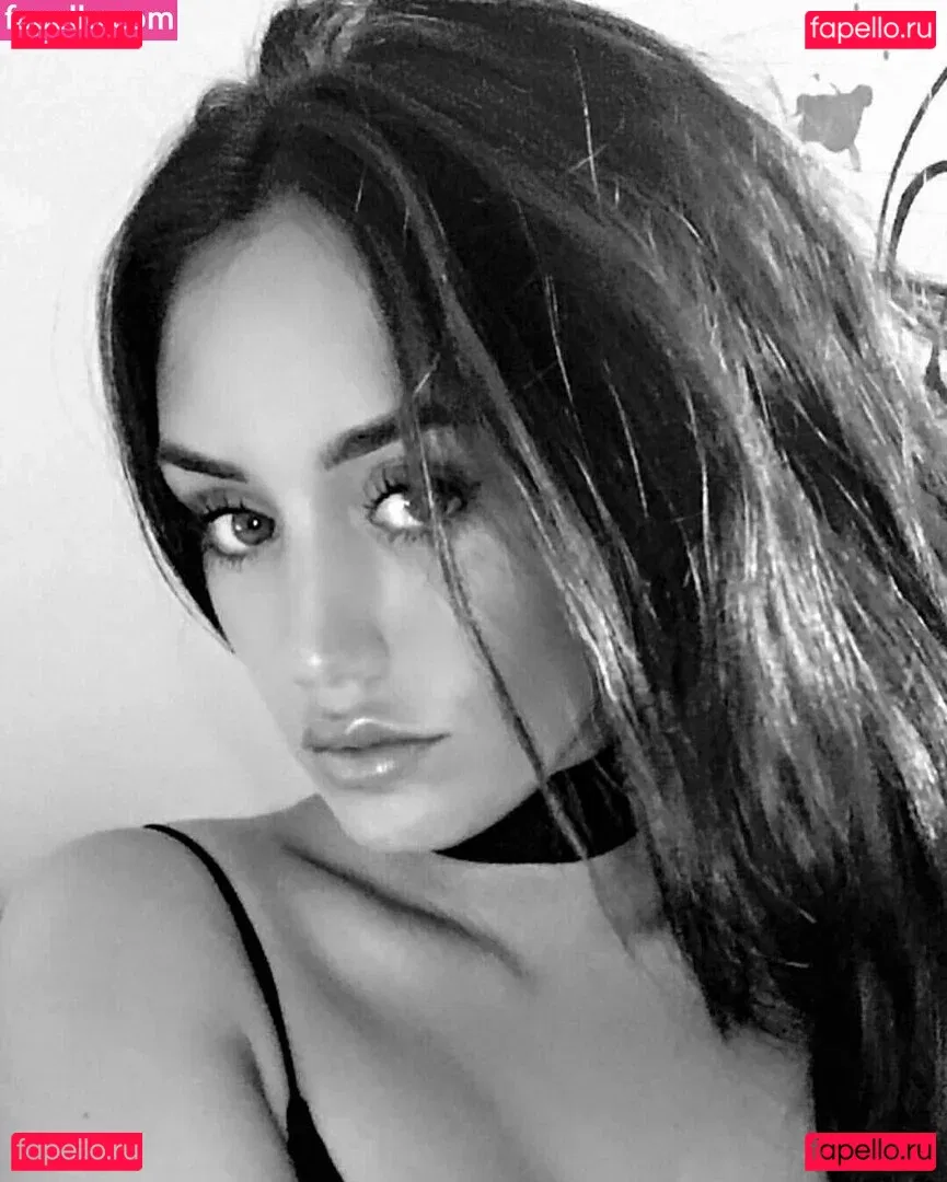 Clelia Theodorou Onlyfans Photo Gallery 