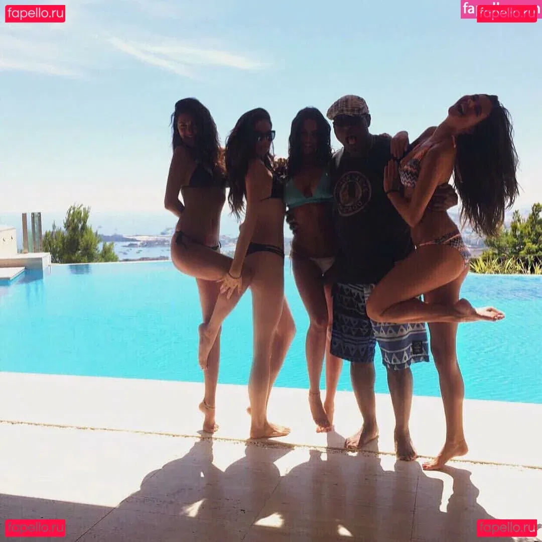 Clelia Theodorou Onlyfans Photo Gallery 