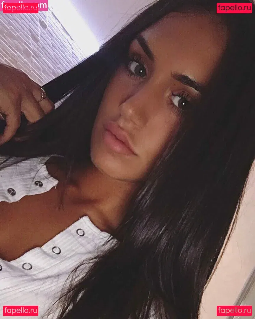 Clelia Theodorou Onlyfans Photo Gallery 