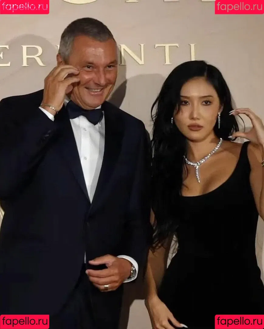 Hwasa Onlyfans Photo Gallery 