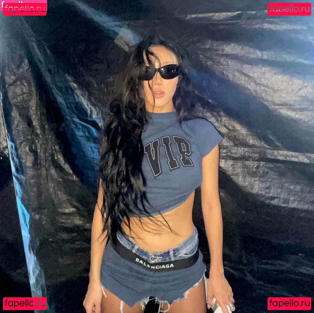 Hwasa Onlyfans Photo Gallery 