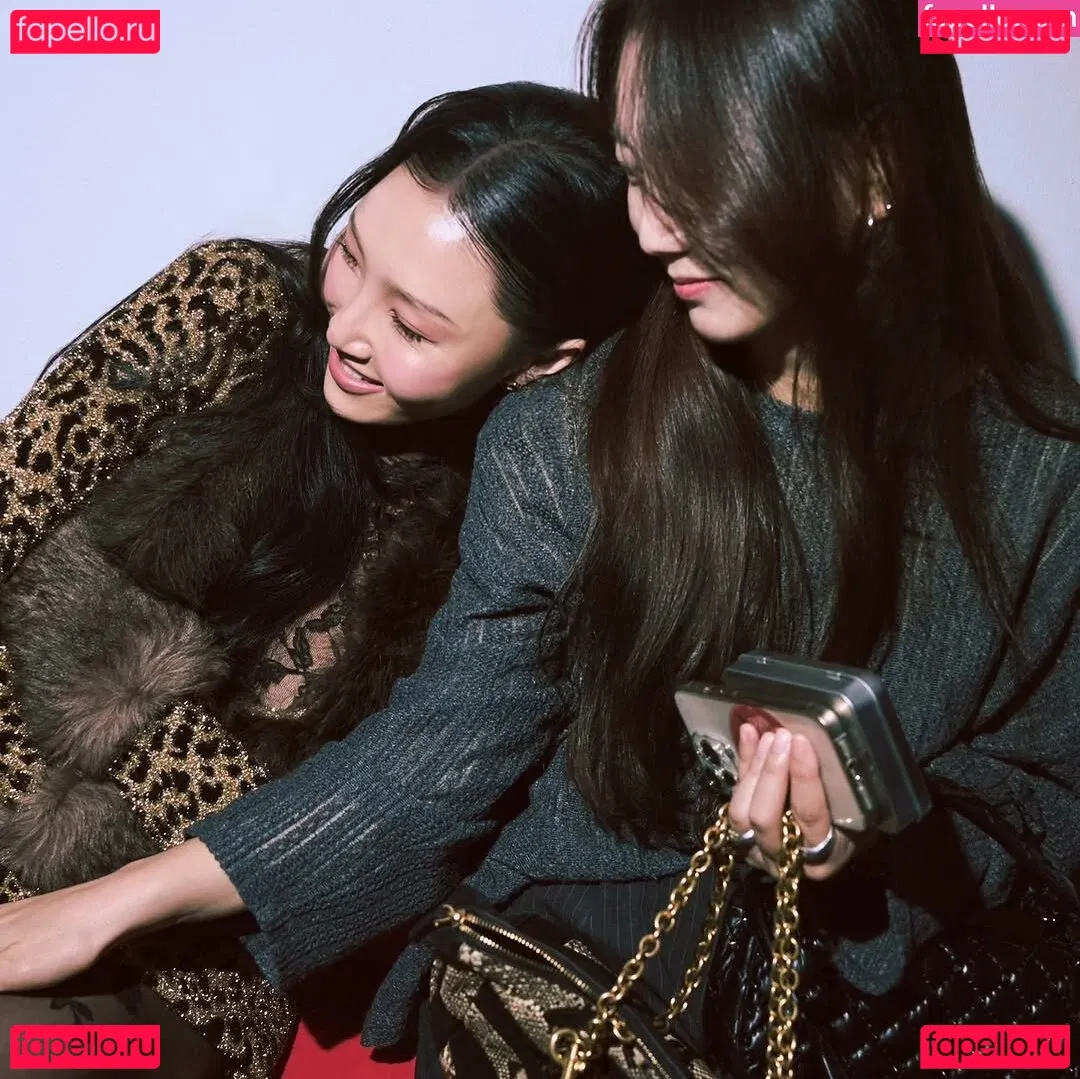 Hwasa Onlyfans Photo Gallery 