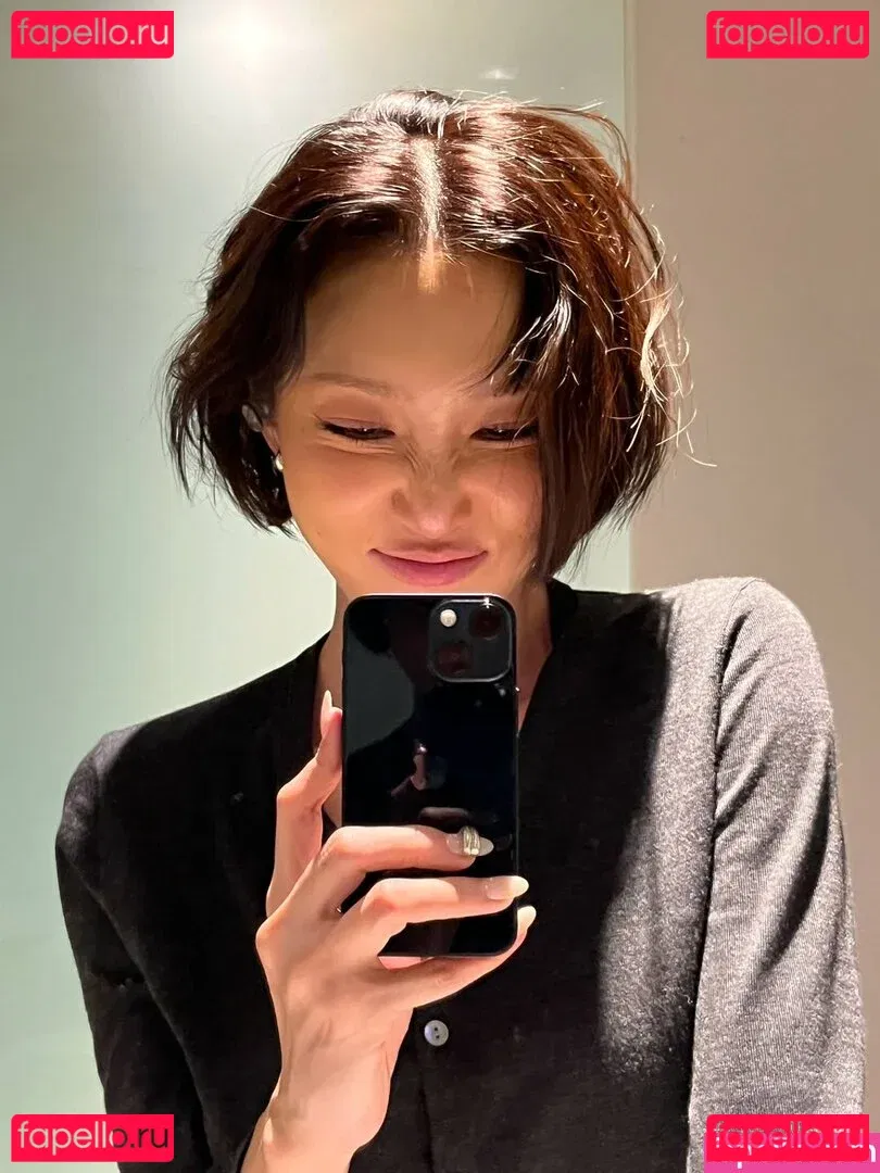 Hwasa Onlyfans Photo Gallery 